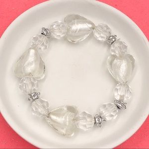 🍀 Glass Heart Bead Stretch Bracelet